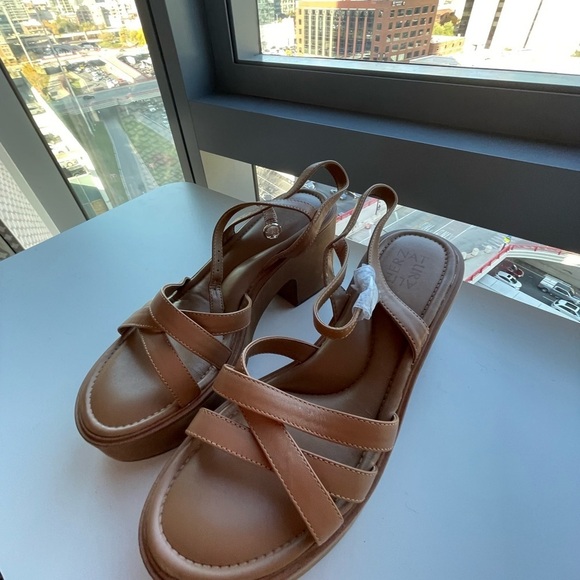 Naturalizer Court Y2K 90's Retro Platform Chunky Heel Strapry Sandal Size 10 - Picture 2 of 5